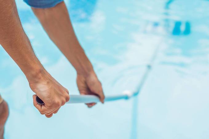 Les équipements indispensables pour l’entretien d’une piscine